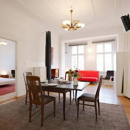 Elegante Altbauwohnung Berlin Exterior photo
